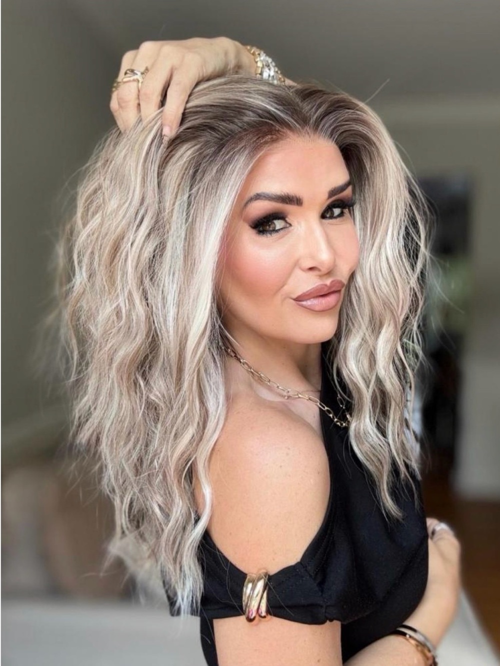 AISOM Mila Buttercream Blonde Water Wave 16 Inches BNWT